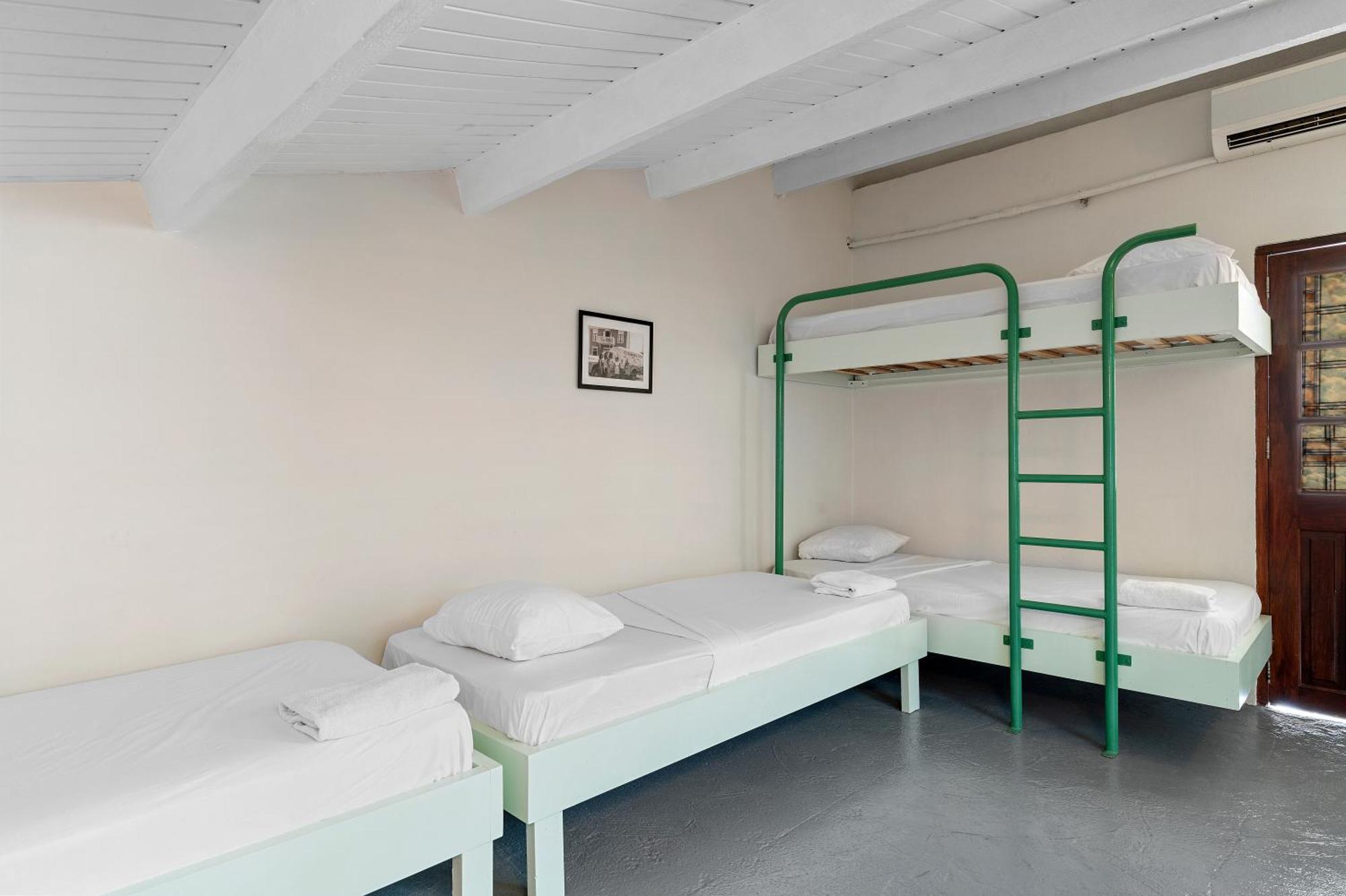 The Ritz Hostel Βίλλεμσταντ Εξωτερικό φωτογραφία