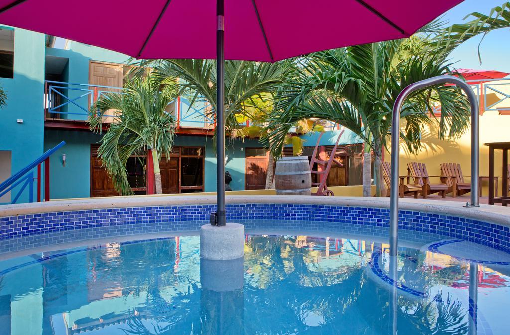 The Ritz Hostel Βίλλεμσταντ Εξωτερικό φωτογραφία