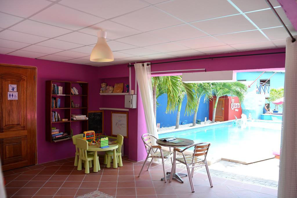 The Ritz Hostel Βίλλεμσταντ Εξωτερικό φωτογραφία
