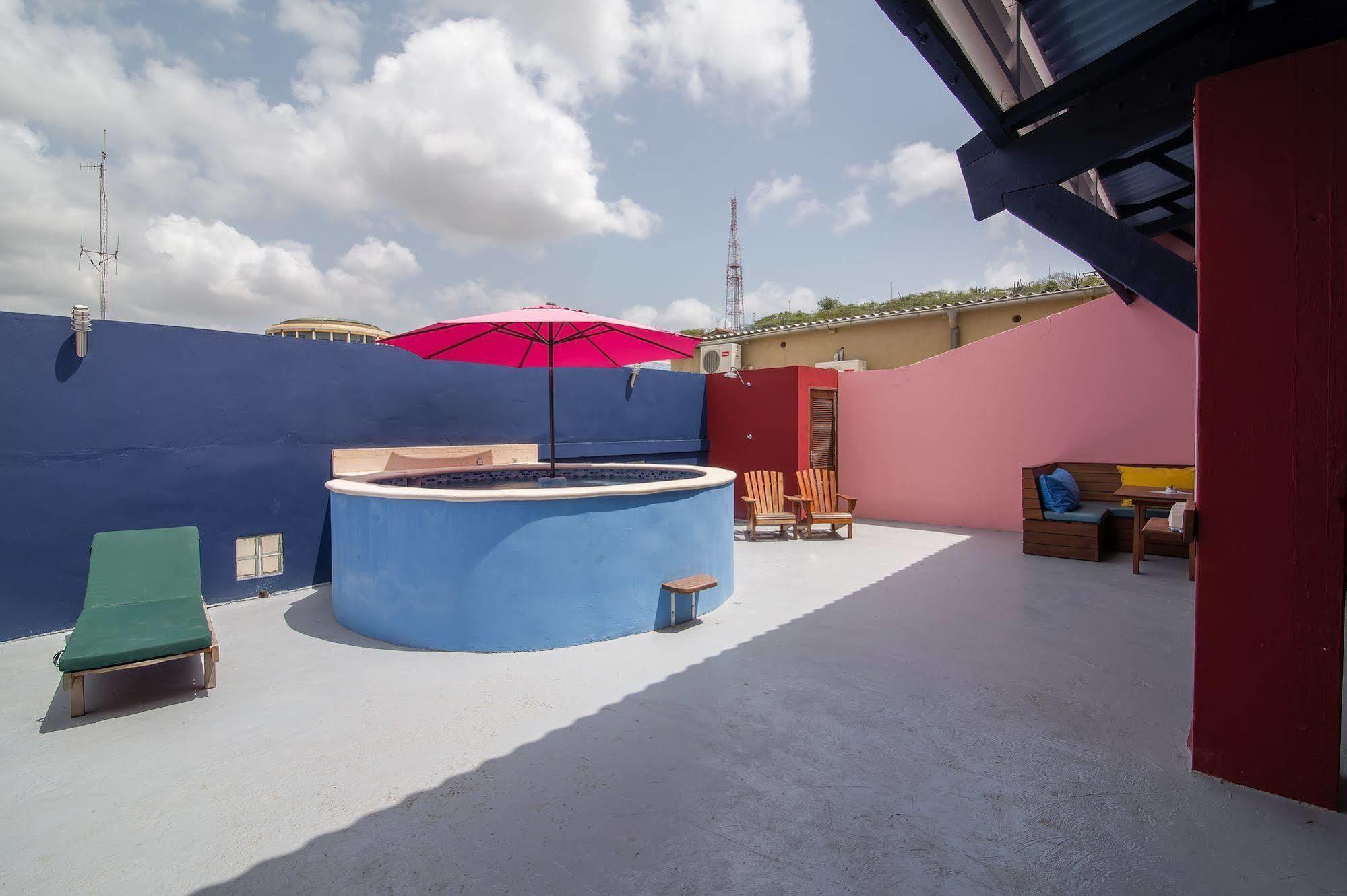 The Ritz Hostel Βίλλεμσταντ Εξωτερικό φωτογραφία